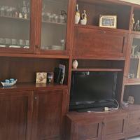 Parete attrezzata in arte povera 