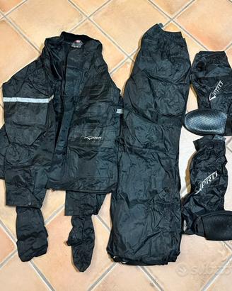 Sopra tuta antipioggia moto