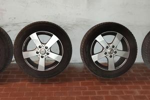 Pneumatici Bridgestone Blizzak LM005 205/60/R16