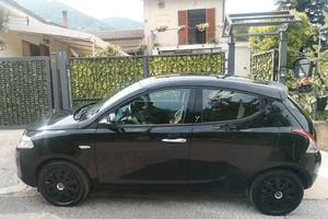 Lancia Y del 2012