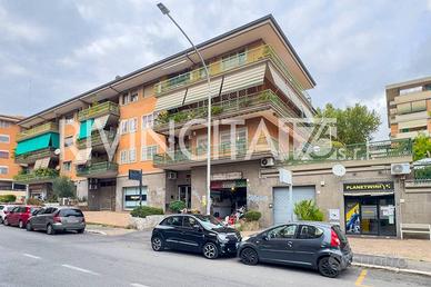 Appartamento di 160 m² con 4 locali a Roma