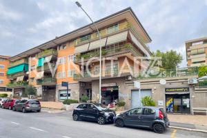 Appartamento di 160 m² con 4 locali a Roma