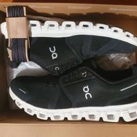 SCARPE ON CLOUD NUOVE NERO-BIANCO N. 45