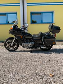 Honda goldwing 1100