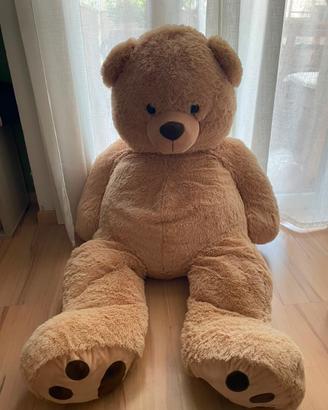 Orso peluche gigante