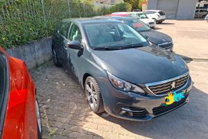 Peugeot 308 BlueHDi 130 S&S Business
