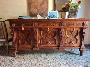 Mobile/Credenza 
