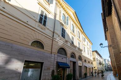 5 LOCALI A CASALE MONFERRATO