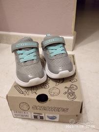 Scarpine bimba skechers numero 24