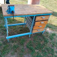 banco da lavoro con morsa 