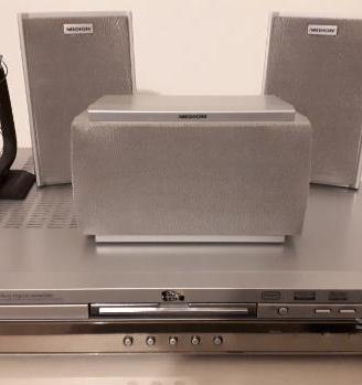Home Theater lettore dvd dvx dolby5.1 + Radio 300W