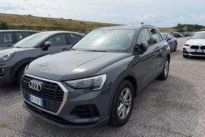 AUDI Q3 35 TDI S tronic Business