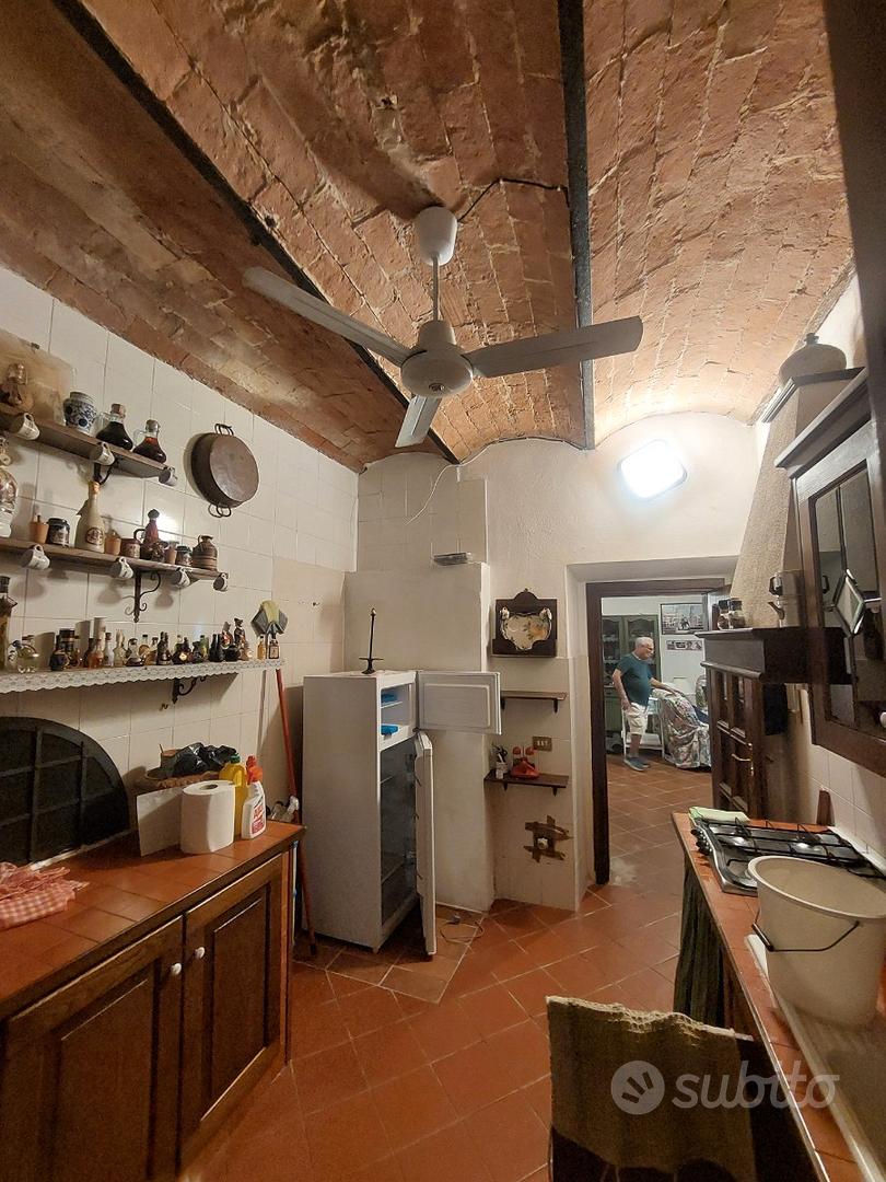 Appartamento su due piani indipendente - Vista 2