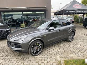 Porsche Cayenne 3.0 V6 E-Hybrid 462 CV