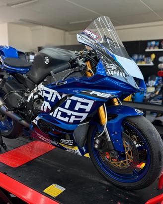 Yamaha YZF R6 PRONTO PISTA! OHLINS! PERMUTE!