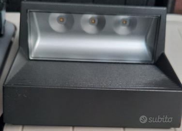 Luce led x esterno Nuova