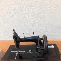 macchina da cucire  anni 40