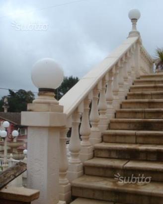 Balaustra per scala in cemento e polvere di marmo