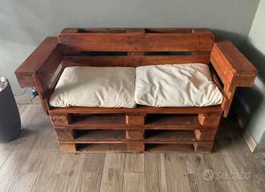 Divani in pallets