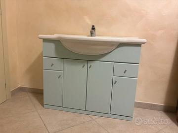 Mobiletto bagno