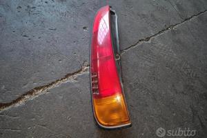 Stop Posteriore Sinistro Per Daihatsu Terios 1999