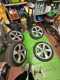 Cerchi originali Audi r17  con gomme invernali