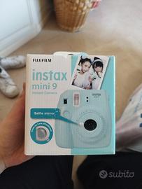 Polaroid Instax mini 9