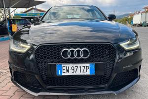 Audi A4 RS 4 Avant 4.2 V8 FSI quattro S tronic