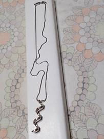 Collana con ciondolo a forma di spirale in argento