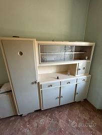 Credenza mettitutto vintage