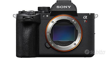 Sony A7R 6 ( TASSO 0 IN 36 MESI)