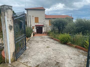 Casa vacanze nel verde a poco dal mare Liguria