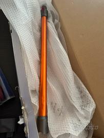 Tubi dyson v11 outside