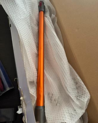 Tubi dyson v11 outside