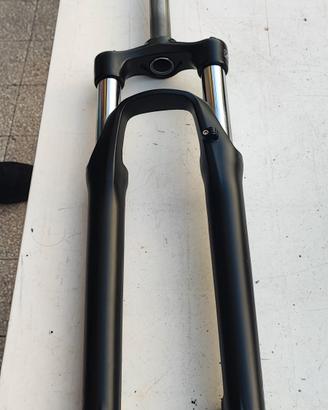 forcella sr  suntour nvx30 perfetta