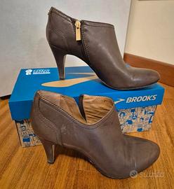 Stivaletti vince camuto