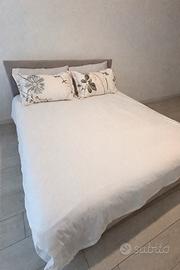 Letto matrimoniale con box contenitore