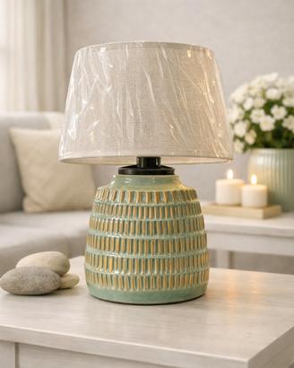 Lampada da tavolo in ceramica verde e oro