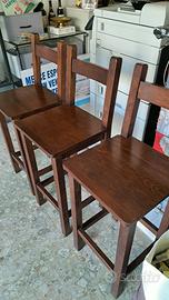Sgabelli in legno massello 