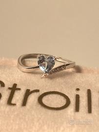 Anello di oro bianco