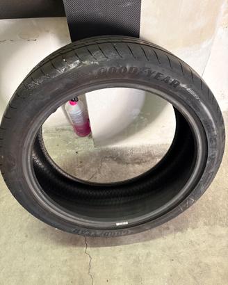 Uno Pneumatico 225/45 R19 Goodyear