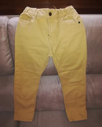 Pantaloni primaverili