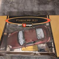 Porsche 911 Carrera 4 bburago 1/18