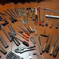 Attrezzi Vari 70 pz edilizia/ meccanica .ecc ecc..