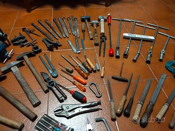 Attrezzi Vari 70 pz edilizia/ meccanica .ecc ecc..