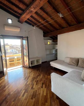 Appartamento di 110 m² con 4 locali a Modena