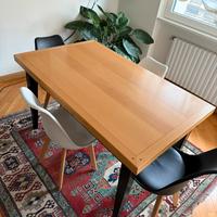 Tavolo in legno allungabile + 6 sedie
