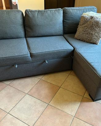 Divano letto tre posti