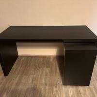 Scrivania Ikea MALM