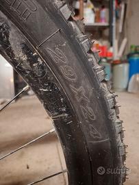 TUBELESS PIRELLI SCORPION ENDURO 29x2,4